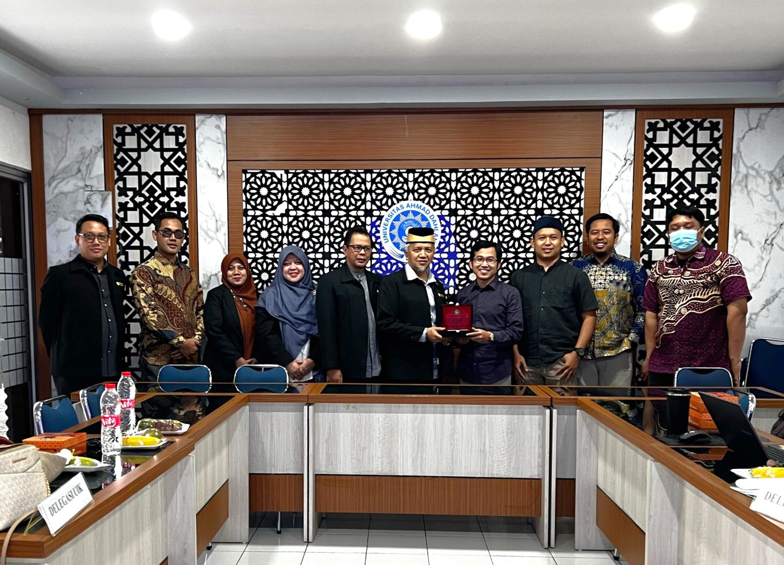 Sinergi Publikasi Ilmiah: Pascasarjana UIKA Bogor Studi Banding ke Universitas Ahmad Dahlan Yogyakarta